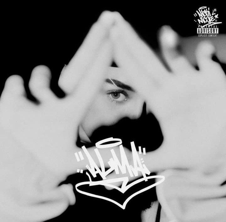 Álbumes en negro 🖤
. y les digo un color