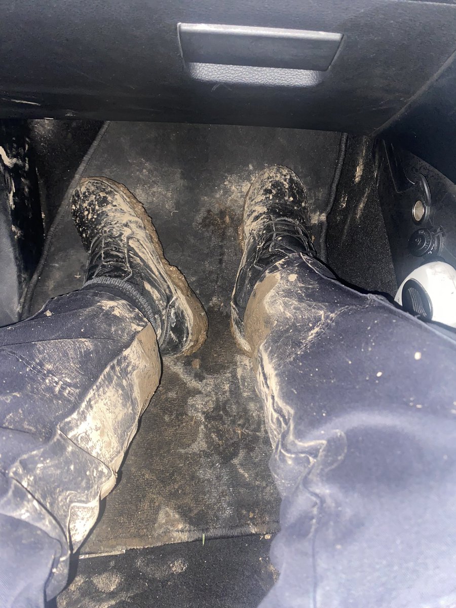 Why is it always the days you clean the cars you end up going through muddy fields? 

#cleancar #notsocleancar #muddyboots #policing