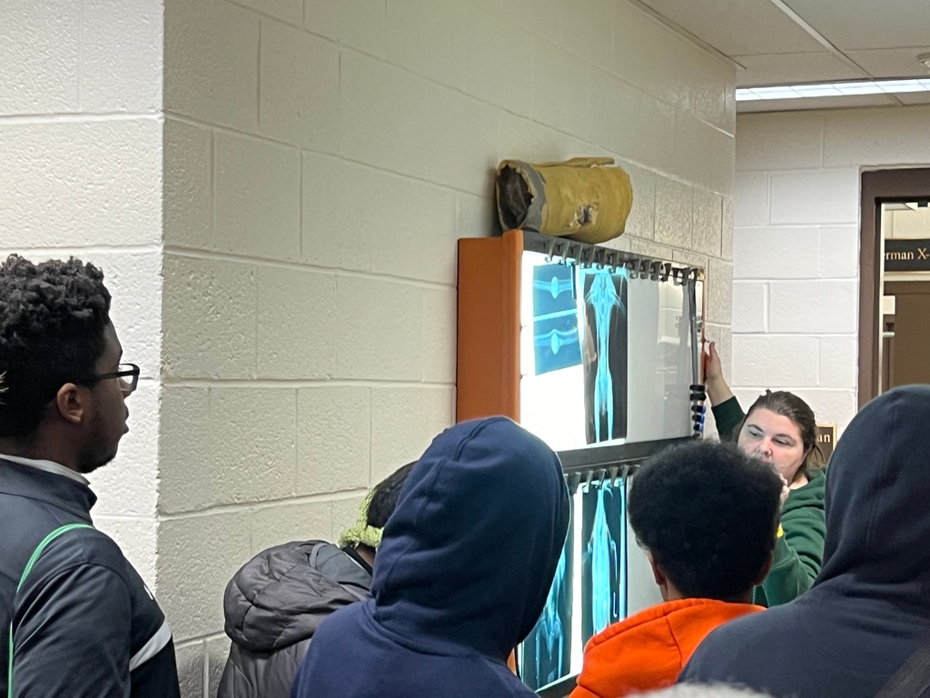 Thank you to @The Maryland Zoo in Baltimore for welcoming our group from Green Street Academy! The group spent the day connecting with amazing vet techs and zookeepers, discovering the ins and outs of animal care, and experiencing the magic that keeps the Zoo thriving! ⁠
⁠
⁠