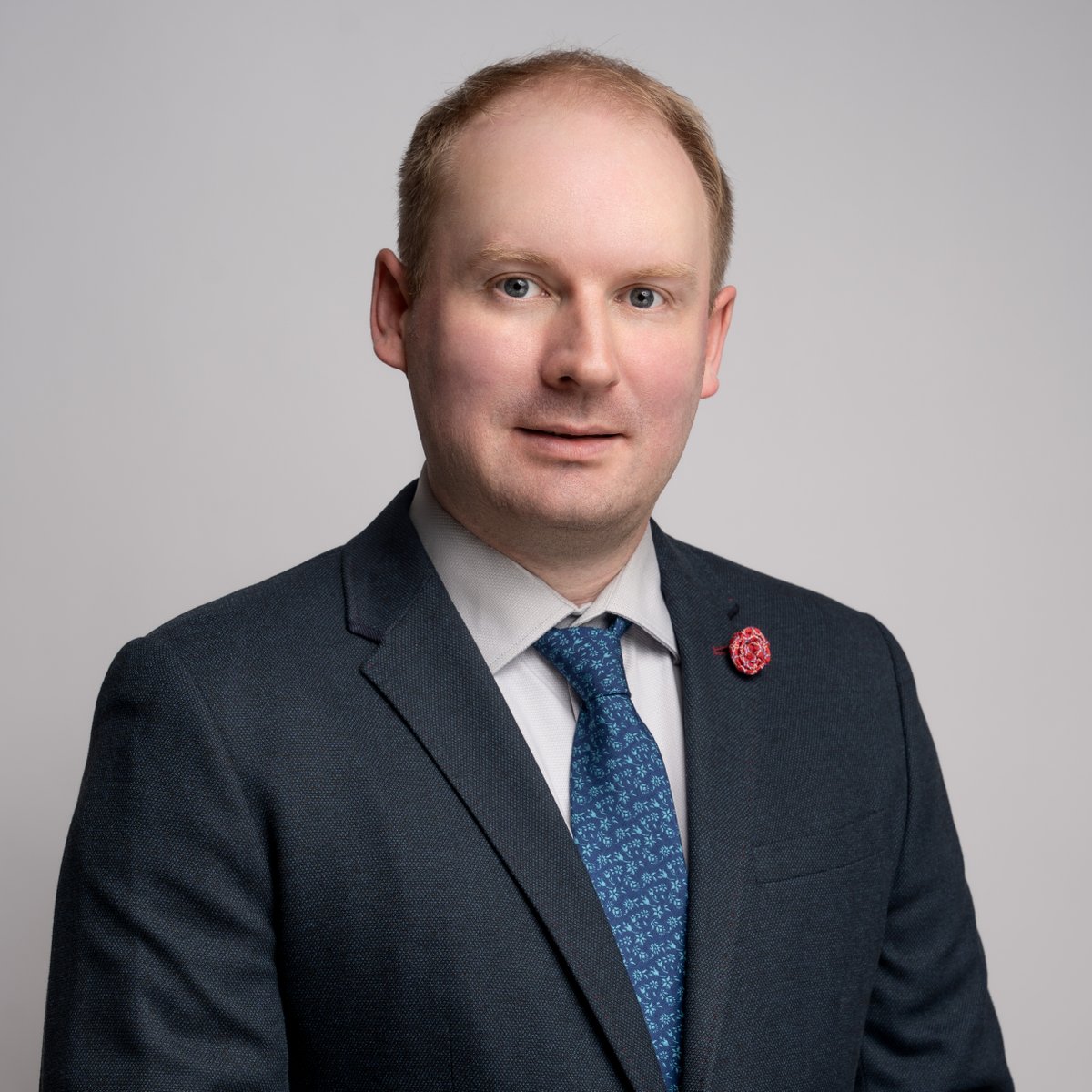 The IRPP would like to extend a warm welcome to our new colleague, Steve Lafleur! 

Steve (<a href="/Steve_Lafleur/">Steve Lafleur</a>) joins us as a research director, and he will be leading the IRPP's Building New Foundations for Economic Growth Research program.

Welcome, Steve!