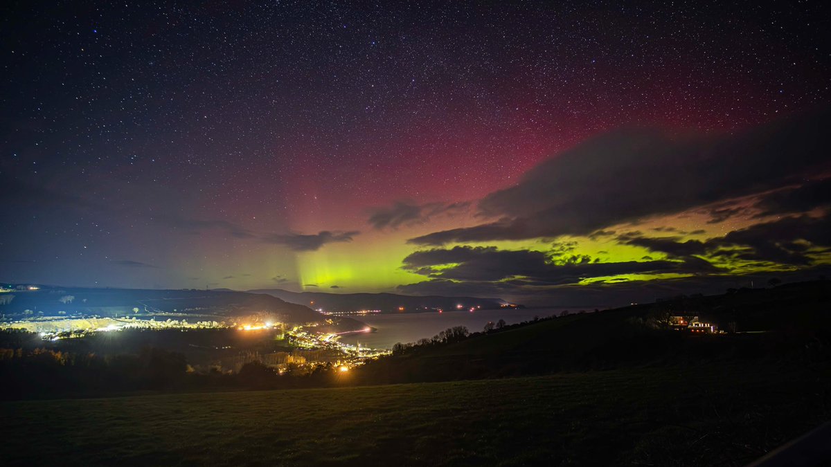 Last night’s amazing Aurora display over Glenarm village on the Antrim coast. <a href="/Louise_utv/">Louise Small</a> <a href="/barrabest/">Barra Best</a> <a href="/WeatherAisling/">Aisling Creevey</a> <a href="/WeatherCee/">Cecilia Daly</a> <a href="/angie_weather/">angie phillips</a> <a href="/bbcniweather/">BBC NI Weather</a> <a href="/itvweather/">ITV Weather</a> <a href="/ILoveLarne/">I Love Larne</a> <a href="/ArmaghPlanet/">(old handle) Armagh Observatory & Planetarium</a> <a href="/FujifilmUK/">FUJIFILM UK & Ireland</a> <a href="/FUJIFILM_UK/">Fujifilm in the UK</a> <a href="/fujilovemag/">FujiLove Magazine</a>