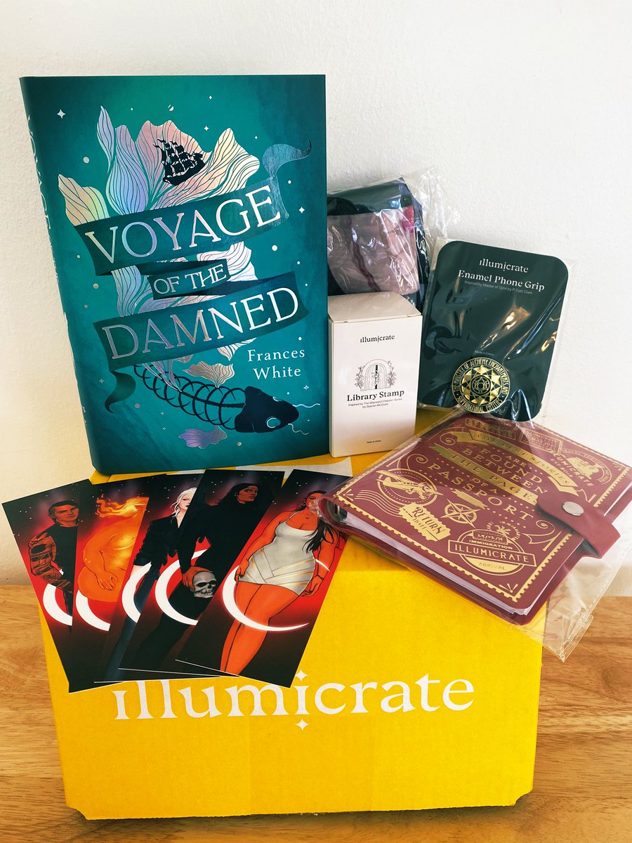 ✨ GIVEAWAY ✨ I’m giving away not only this gorgeous @illumicrate special edition of Voyage of the Damned but also the whole January crate! To enter: Follow me RT & like this post Open INTERNATIONALLY. Ends 11 March. Check my Instagram where I’m giving away ANOTHER box!