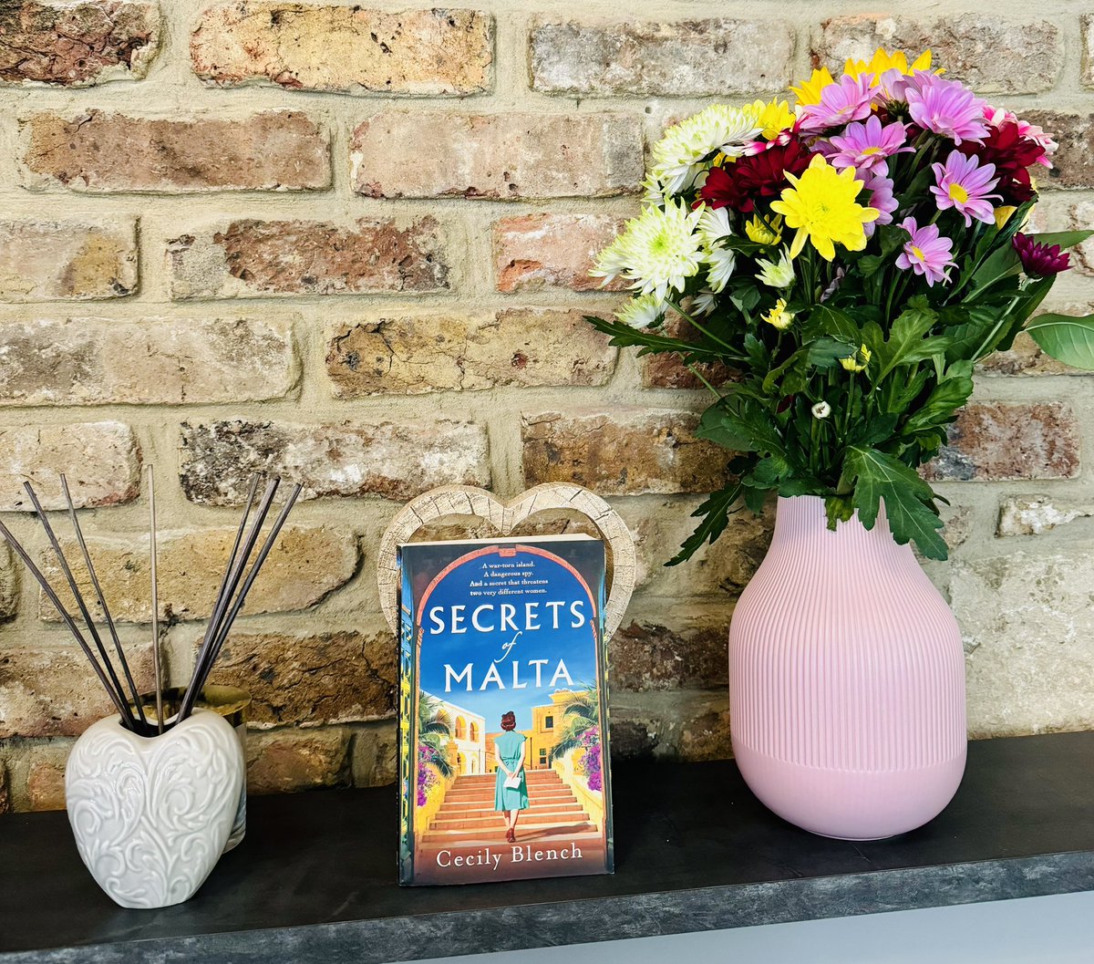 My next read has just arrived! So excited to read #SecretsofMalta, a historical fiction novel set in Malta, especially as I am half Maltese🇲🇹❤️