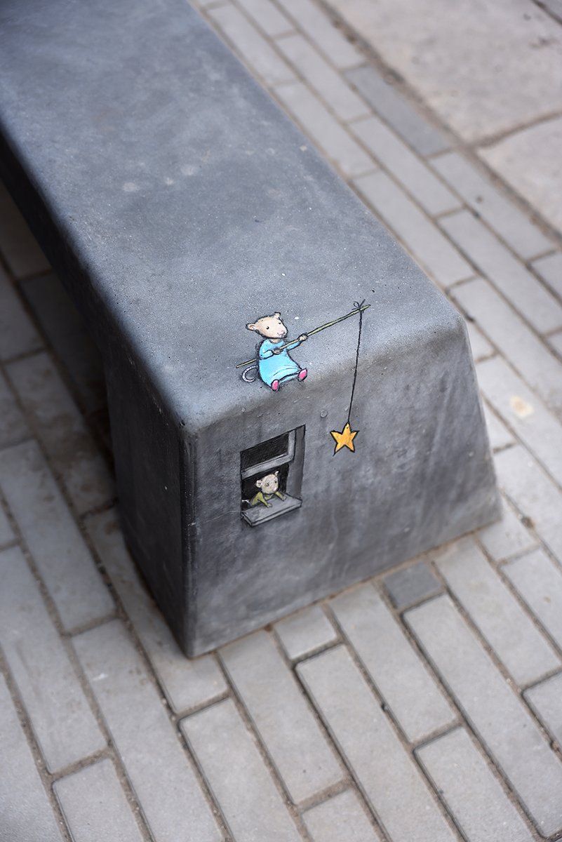 Nadine and the Wishing Star #StreetArt #SidewalkChalk #3DStreetArt #mouse #dreamcatcher