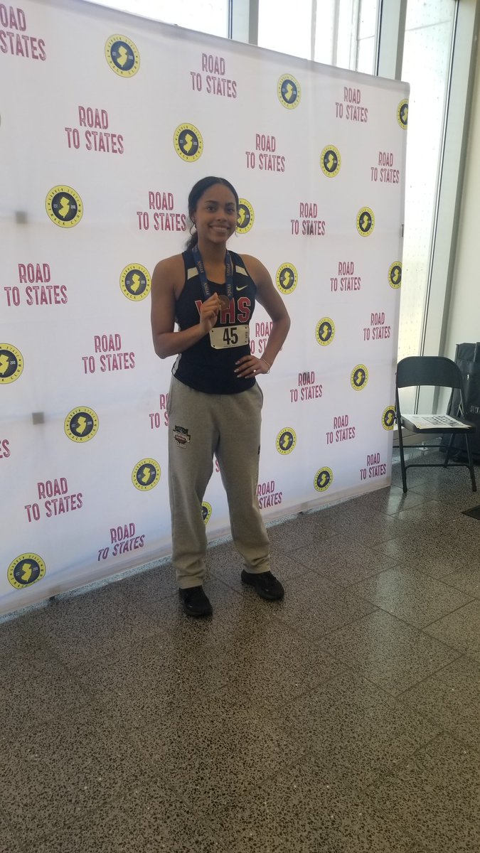 Congratulations to Tatiana and Osei for representing WHS at the NJ State Meet of Champions - Indoor Track!!!
🏅Tatiana took the podium in 5th place for Triple Jump