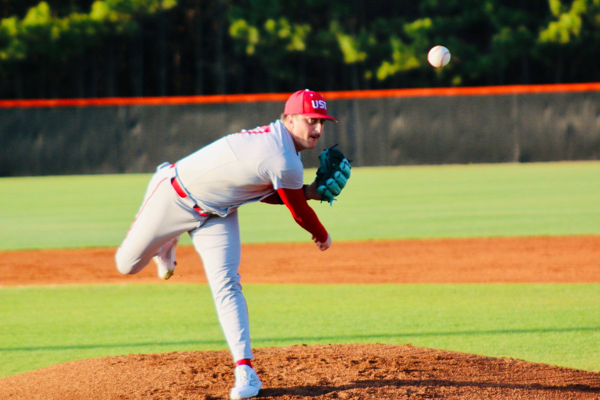 murray2boys's tweet photo. 6 innings…105 pitches…1 earned run…and 5 strikeouts. Another great outing! 1.83 ERA ⚾️👍🏻 @TheLandonMurray @USTCeltsBSB https://t.co/3W3IORdoNw