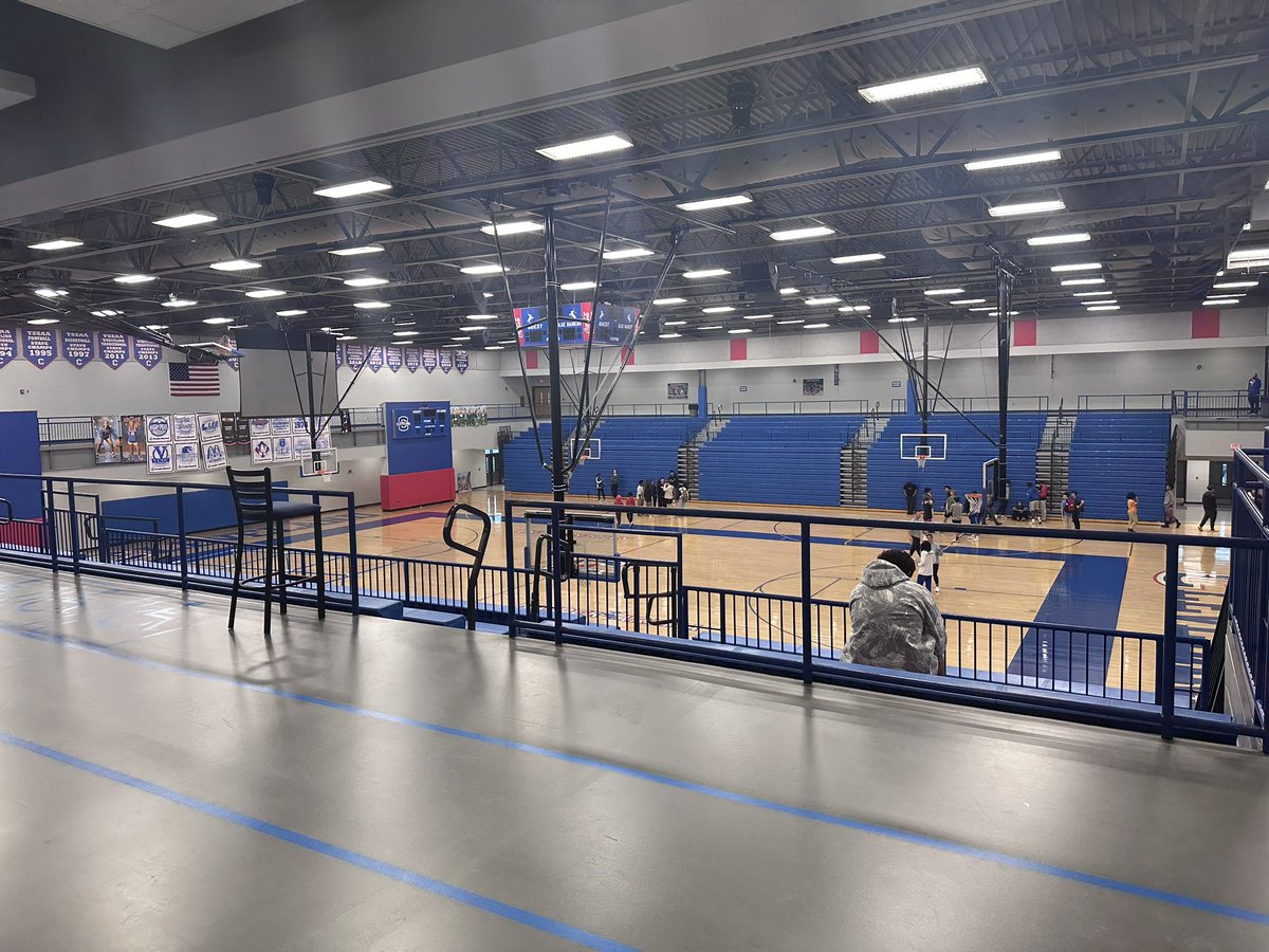 I enjoyed my visit at <a href="/clevelandhightn/">Cleveland High School</a> this morning. I have so many great memories here from the last almost 8 years. I can’t wait to see the <a href="/FlyTangoFlight/">TangoFlight</a> plane go up in the air still. Keep soaring to new heights and Go Blue Raiders!