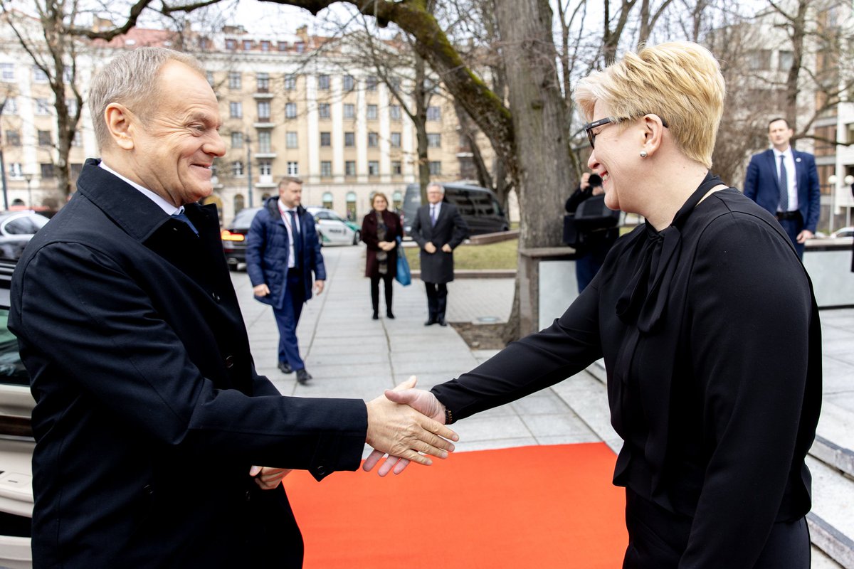 Polish Prime Minister @donaldtusk : #Polish-#Lithuanian solidarity in the event of aggression is unquestionable. 🇱🇹🇵🇱