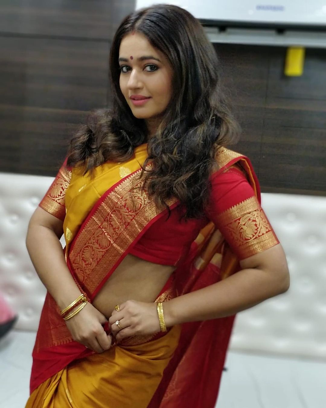 GH1IPidbIAAN3xi?format=jpg&name=large