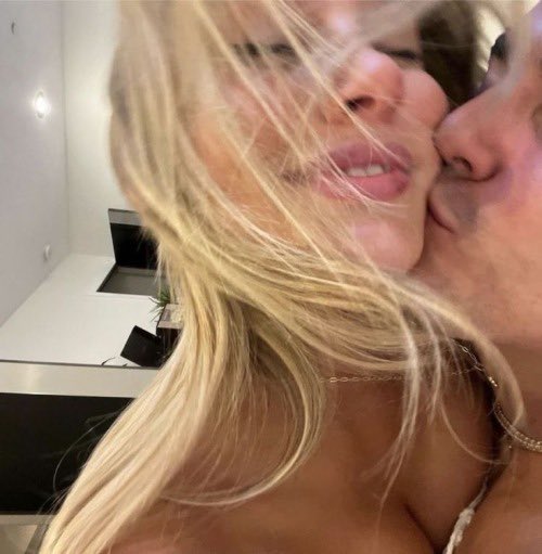 ً (@charmindesires) on Twitter photo 