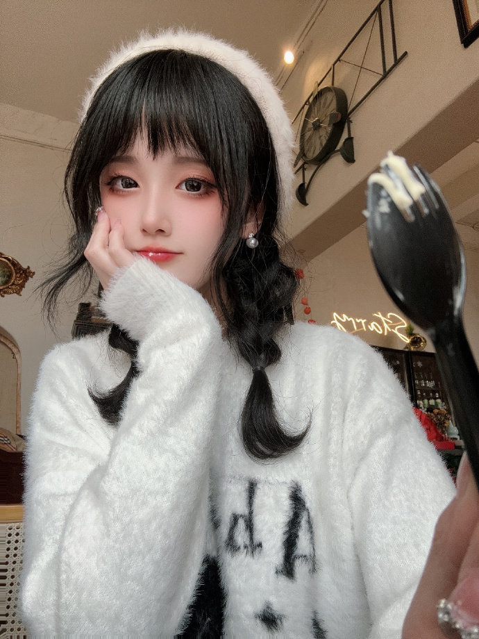TStiantian's tweet photo. 哈喽，我又更新啦。
#女装大佬  #女神 #人妖 #大长腿 #女王 https://t.co/so6mJ7SyIL