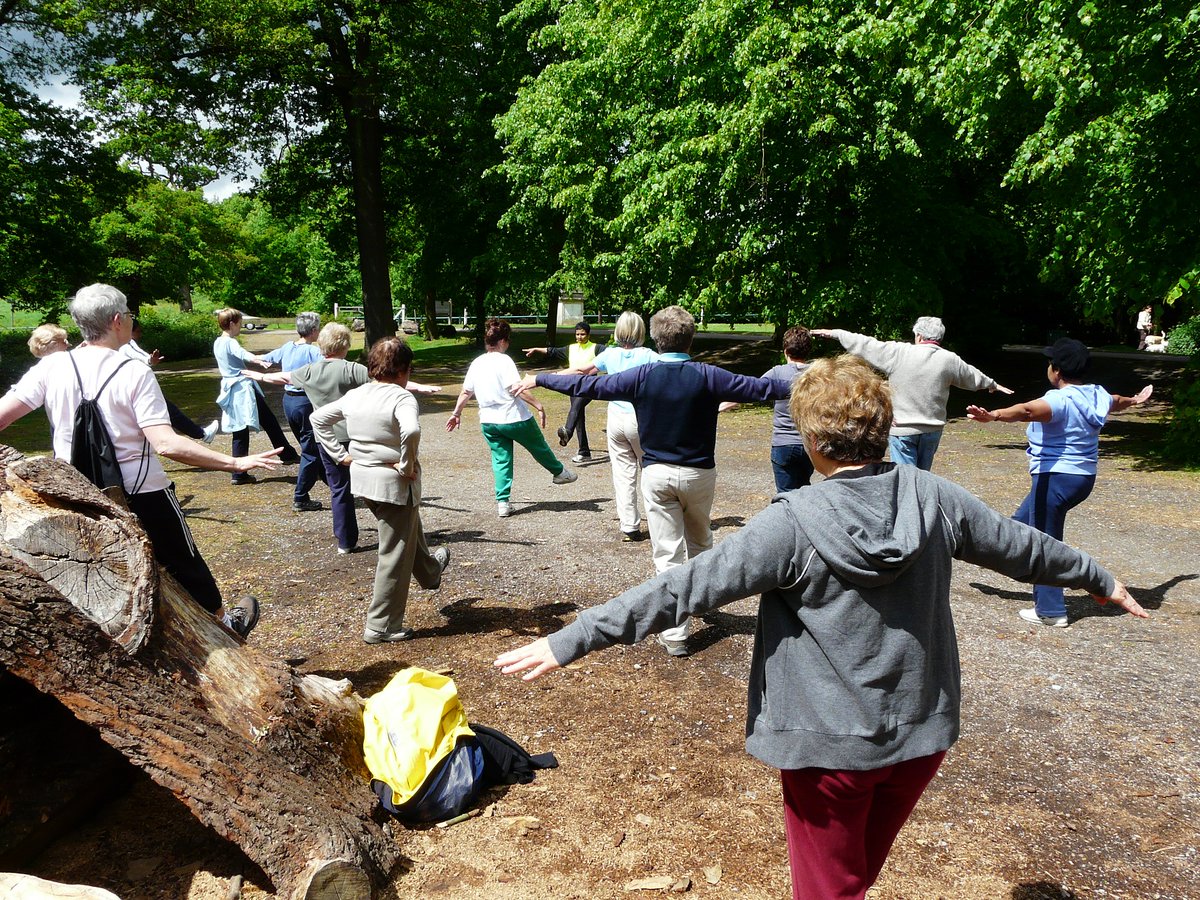 Over 1,000 older people in #Enfield can stay active and give their social life a boost – thanks to new City Bridge Foundation funding for the #FitForLife project run in the borough by @Age_UK_Enfield. Read more: tinyurl.com/zn3f2dmc