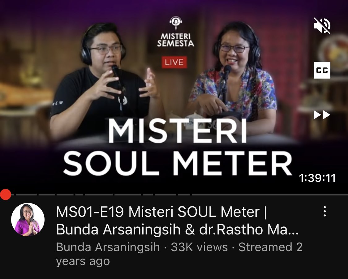 AG_BayuNugraha's tweet photo. Dari voluntir bedah karma yang berbagi masalah mereka, Bunda Arsaningsih mencoba membantu mengidentifikasi akar masalahnya dgn metode #SoulMeter shg semua dapat dipahami dan menemukan soulusi.
#kesadaranjiwa #spiritualgaul https://t.co/wOtYgLEie7
