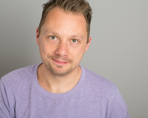 Our client @theianjarvis has only gone and written a new show. See Dick Turpin on @appletv. We are so proud of you Ian. You absolute legend!

 #roseberymgmt #writers #tvseries 
#actorslife  #actors #noelfelding #markwootton
#IMDb #thecompletelymadeupadventuresofdickturpin