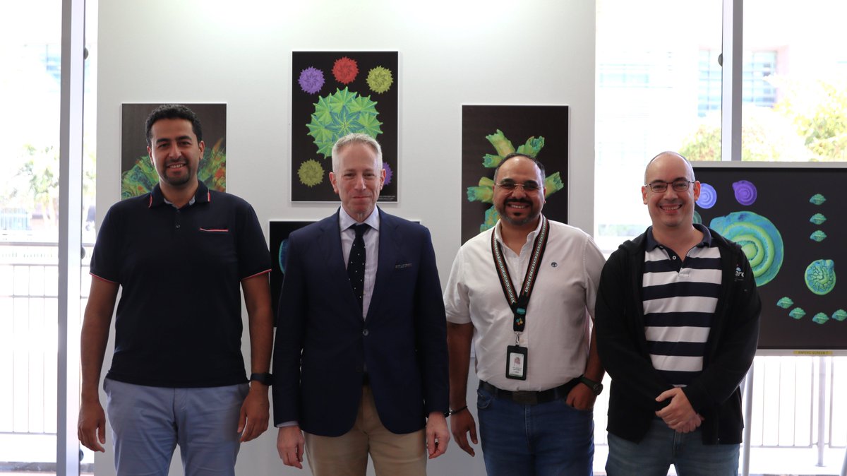 Today, we had the pleasure of welcoming US Ambassador Michael Ratney to the ANPERC art exhibition presented at the KAUST library.

If you haven't had a chance to see the exhibition yet, make sure to visit before it closes tomorrow, March 5th.

#ANPERC #KAUST #KAUSTResearch #PSE