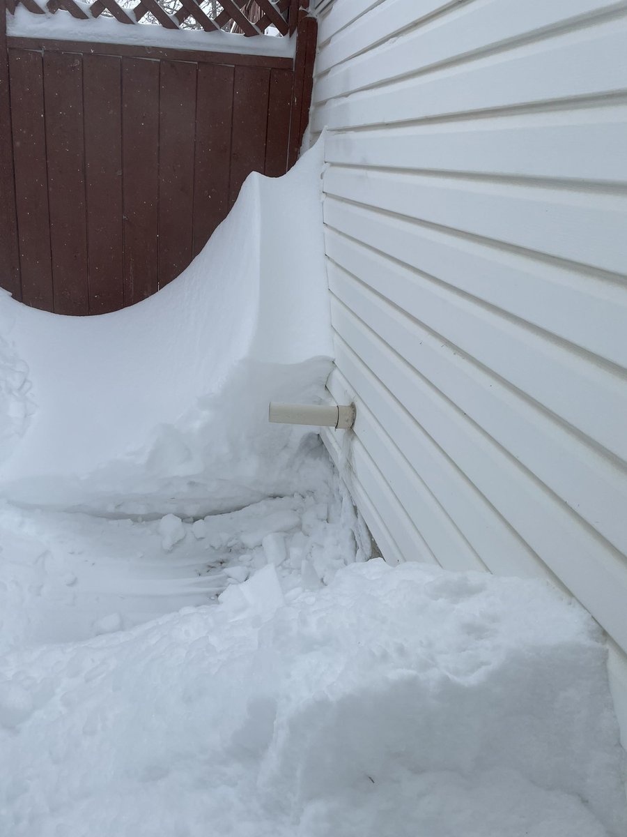 If you were in the path of the snow this w/e,  make sure your furnace vents are clear. Carbon monoxide (CO) is dangerous. If CO exposure suspected, stay calm &amp; get everyone out ASAP. Call 911 (if ill) &amp; Fire Dep’t/gas provider. Don’t go back in until all clear given. #skstorm