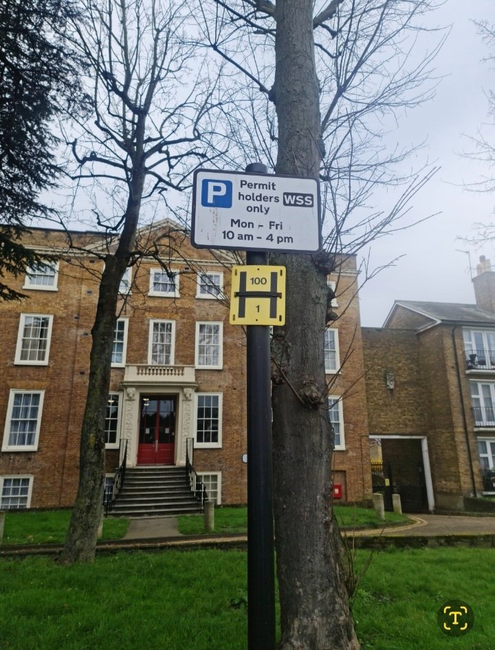LesleyFinlayson's tweet photo. @BritishGas illegally parked BG vehicle for days. Is it stolen? E17 3NP https://t.co/vZ0JDA6Lzx