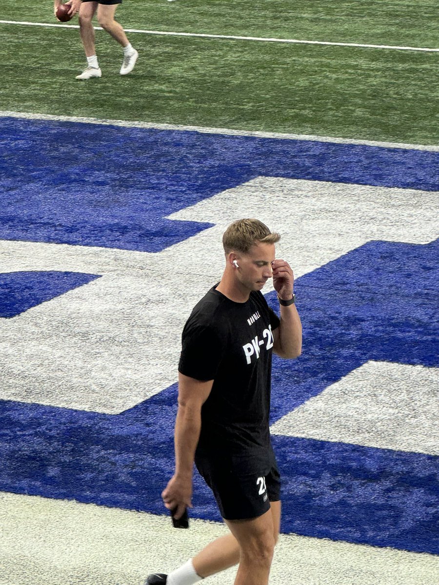 DropkickMangan's tweet photo. A lot of chat about Leader and Mallinders rugby background and how they clearly have “the mind of an athlete” something that NFL scouts feel that college kickers were lacking. 

#NFLCombine @DarraghLeader #InternationalPathwayProgram @NFLUK https://t.co/hnIXRYtuEt