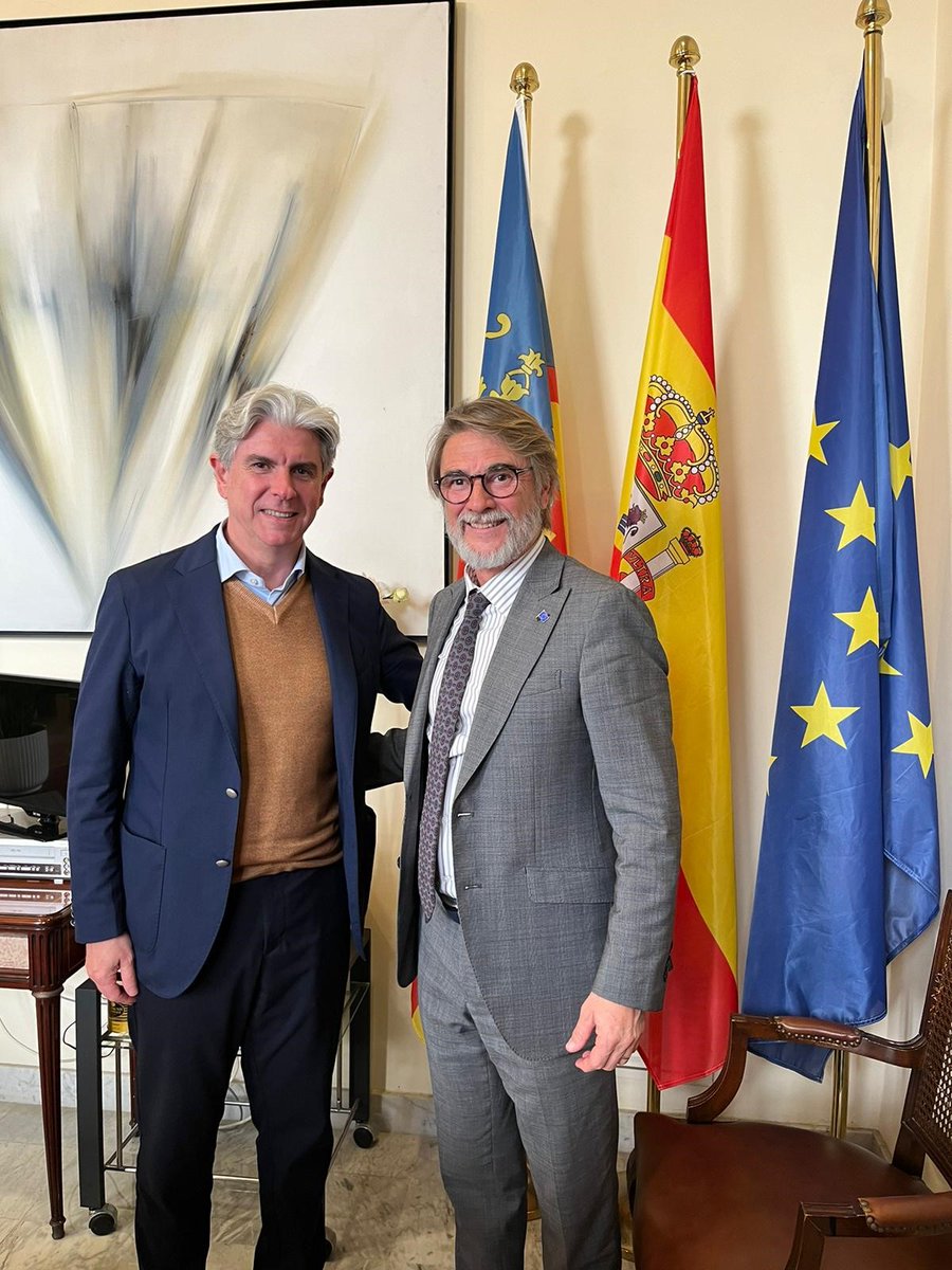 BrosetaPablo's tweet photo. Primera reunión con la Consellería de Industria. El Gobierno de @carlos_mazon_ trabajando conjuntamente para sus ciudadanos.

#conselleriaindustria #gva #generalitatvalenciana #elgobiernodelcambio #hallegadoelcambio #elcambiosecumple #fentcomunitat #treballemperatu https://t.co/KDTfHMVr9n