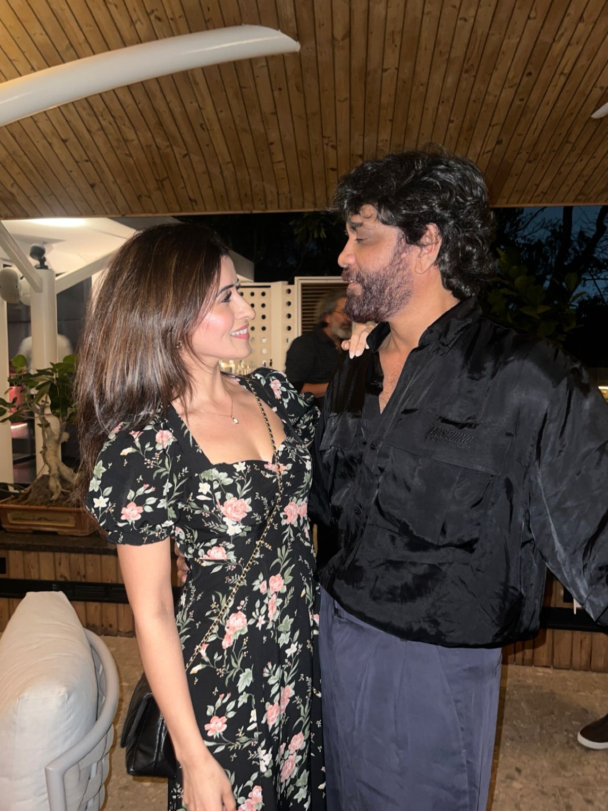 GH1TACmaEAAGCqc?format=jpg&name=large