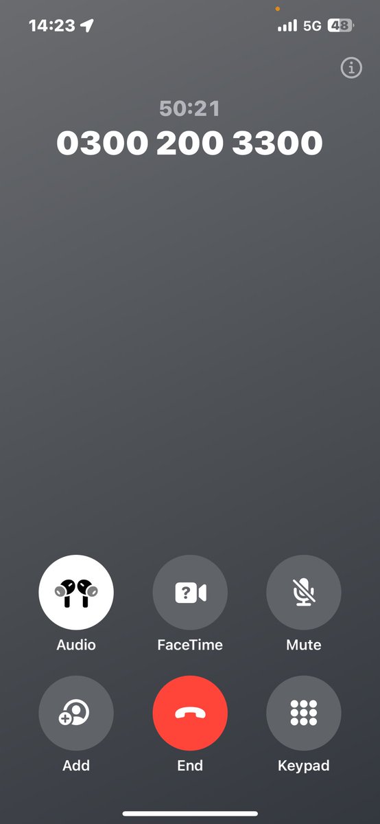 park_1bell's tweet photo. . @HMRCcustomers I’ve been waiting to speak to a human for over 50mins.. when originally quoted a 40min wait time. How on earth are you people running?? https://t.co/VdBEudHTqm