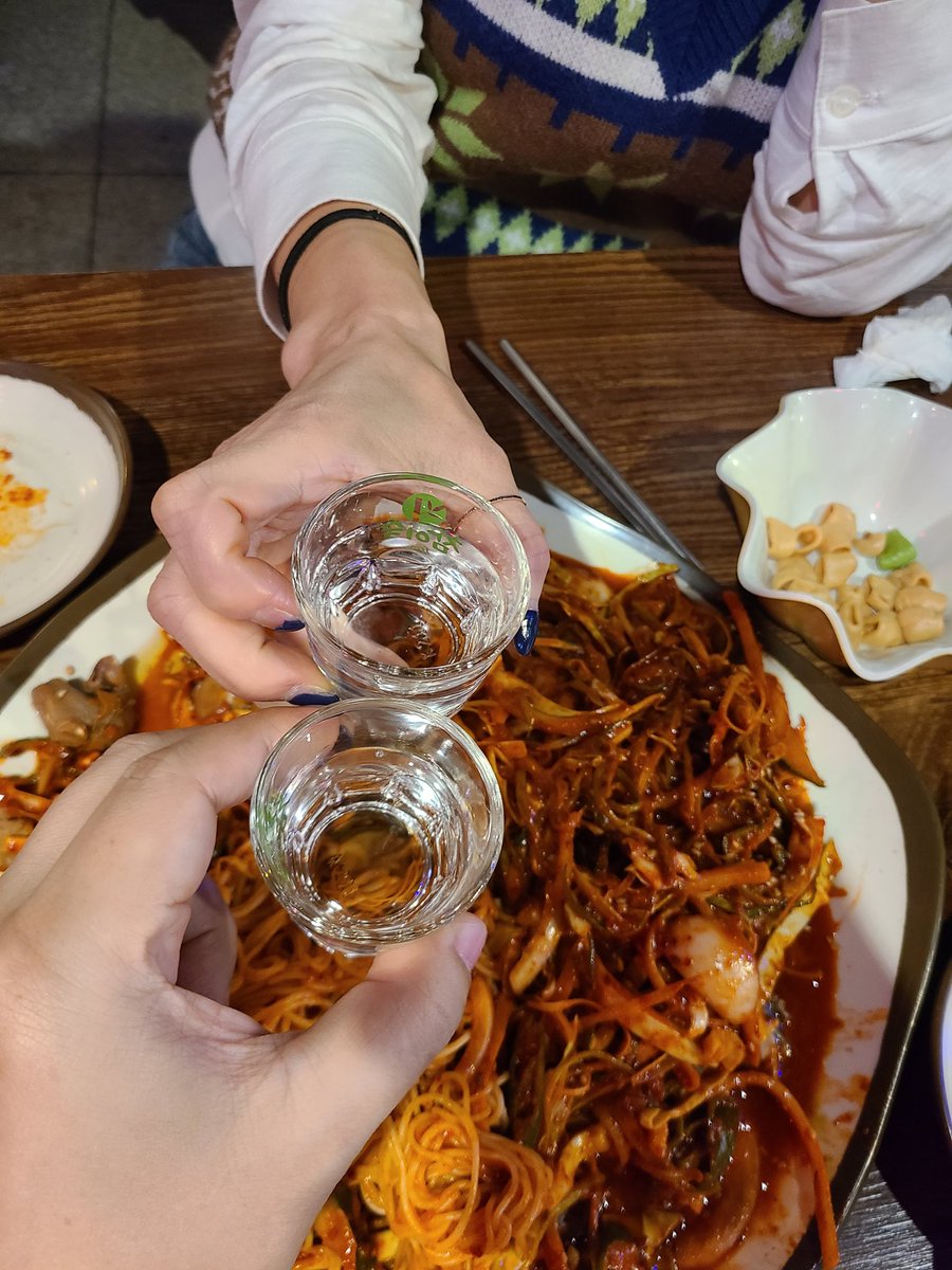 둘만에  약속~~!!!
올해안에 서로의 선물로 스왑을 시행하는 것으로..