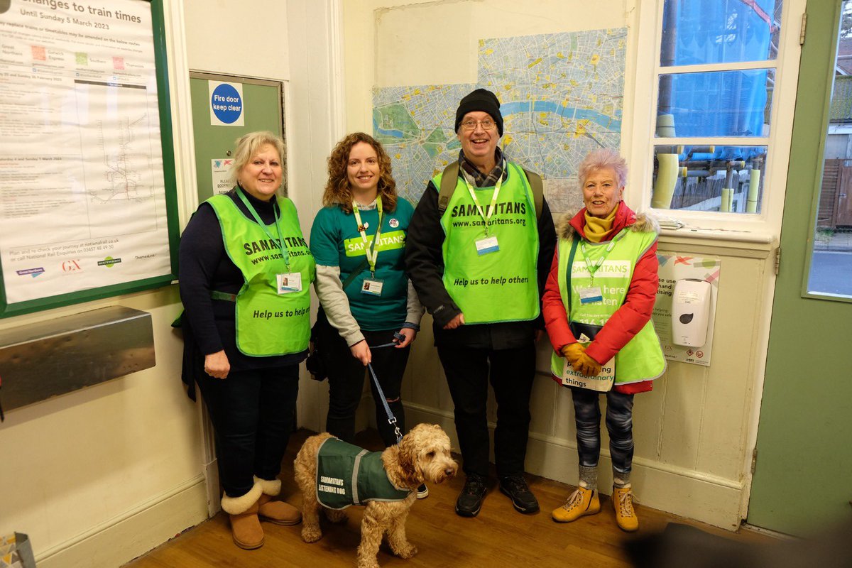 We will be at Worthing Station on Tuesday 5th March 16:00pm to 18:15pm to promote our campaign #smalltalksaveslives. Please pop by and come and say hi. Available to talk about whatever is on your mind or just for a chat! @BTP @SouthernRailUK @TLRailUK @BTPSussex @networkrail