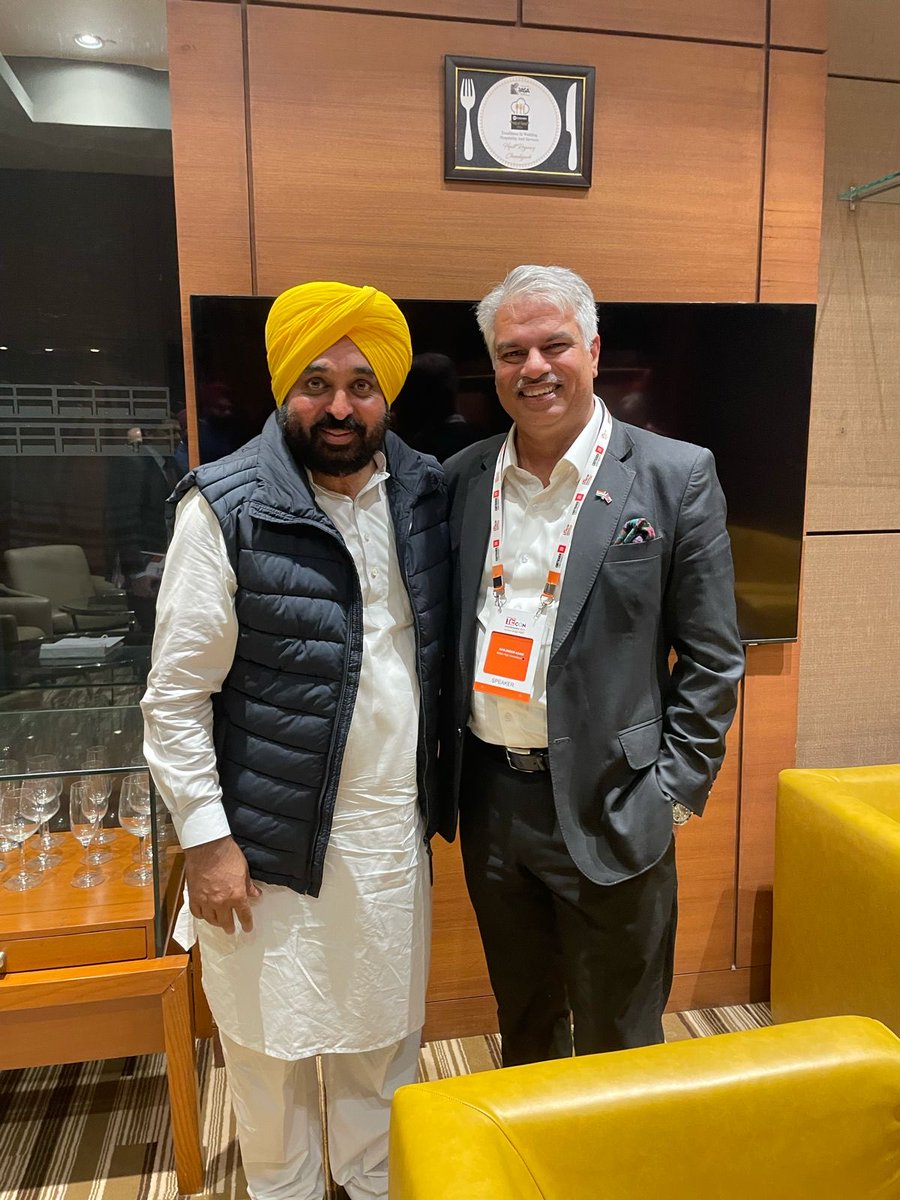TiEcon Chandigarh2024 very impressive conference with thriving Business and startup community. Thank you🇬🇧 His Majesty’s Trade Commissioner <a href="/harjinderkangUK/">Harjinder Kang</a> for attending and engaging with Business Community. #AshishKapoor #MohitSinghani #tech #startup #globalambition