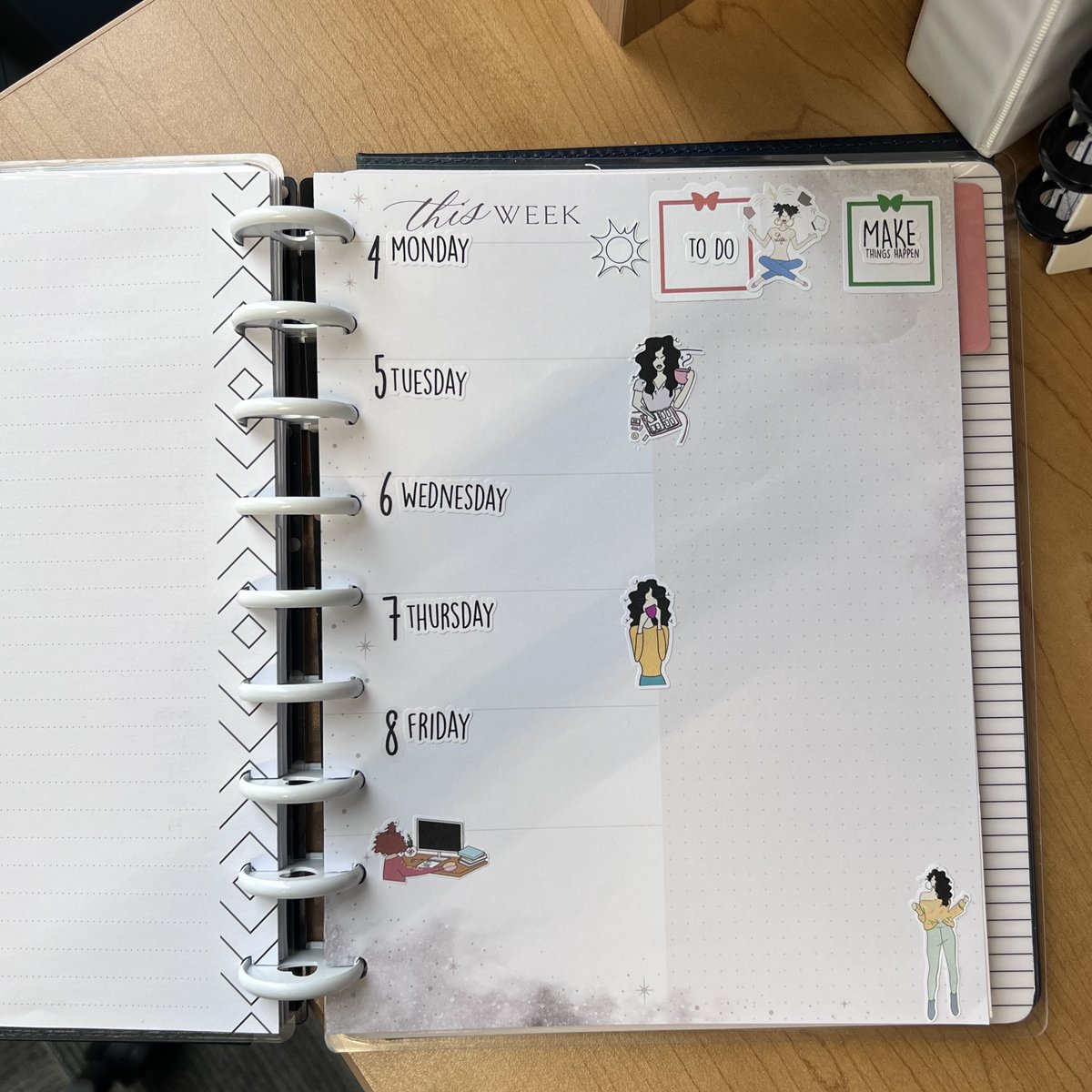 Organized chaos: Mapping out the week ahead, one day at a time. 🗓️✨ #weeklyplanning #workspread (10/52).

#satindoll #satindollco #satindollpr #weeklykit #plannercommunity #planneraddict #plannernerd #plannerbabe #plannerideas #plannerlove #ilovetoplan #planahappylife