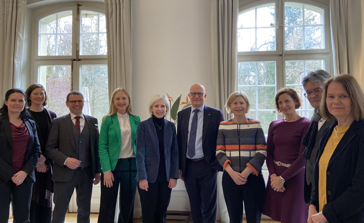 Gespräch mit der Delegation des 🇨🇭 Parlaments für die Beziehungen zum 🇦🇹 Parlament. Unsere beiden Nachbarstaaten 🇦🇹~🇨🇭 pflegen einen intensiven Austausch - vielen Dank für das Zusammentreffen! @ParlCH @MFA_Austria @AustriaInCH @EDA_DFAE @OeParl