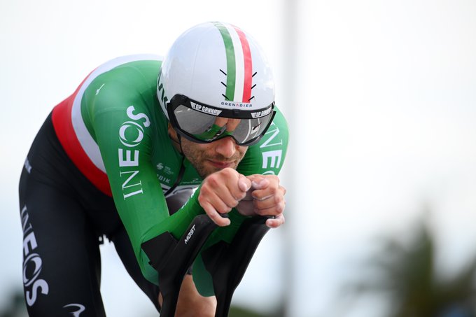 Ganna on his TT bike in his national championships skinsuit.