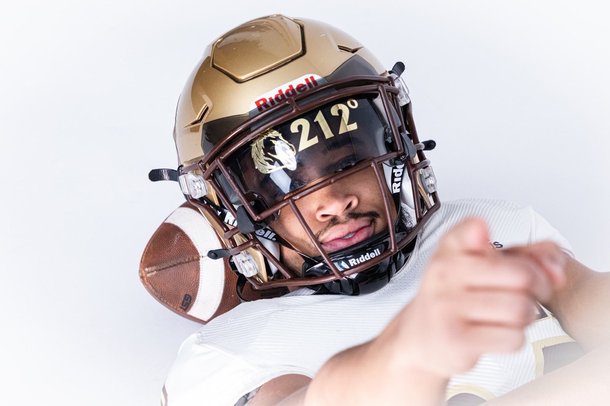 Blessed and grateful to be Re-Offered by <a href="/SMSUfootball/">SMSU Football</a> can’t wait to see what the future has in store for me <a href="/CoachSUnderwood/">Scott Underwood</a> !!!🙏🏾