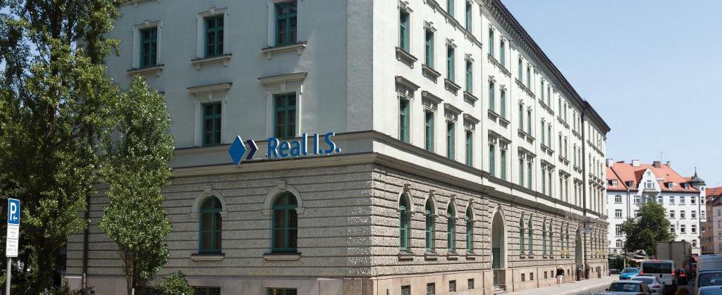 Real I.S. buys Munich office property from LaSalle
#realestateinvestment #sustainablebuildings #modernofficesolutions #Munichcitycentre #institutionalalternativeinvestmentfund #ESGcriteria 
#europere #topstory #property #news #Europe #europerealestate
europe-re.com/real-i-s-buys-…