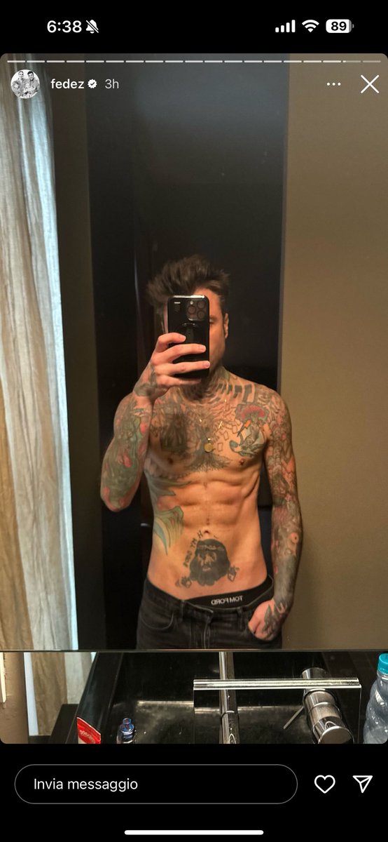 usernamesbagli1's tweet photo. #Fedez pronto per Tinder https://t.co/Fa1i0SmBFJ