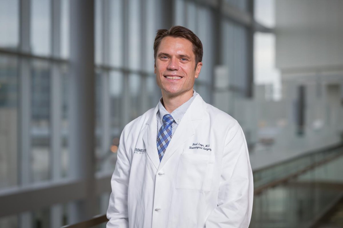 Dr. Bradley Lega has been appointed as the William Kemp Clark Chair of Neurological Surgery. This endowed position honors UT Southwestern's first Chief of #Neurosurgery. Congratulations to Dr. Lega on this achievement! @UTSWNews @UTSWBrain