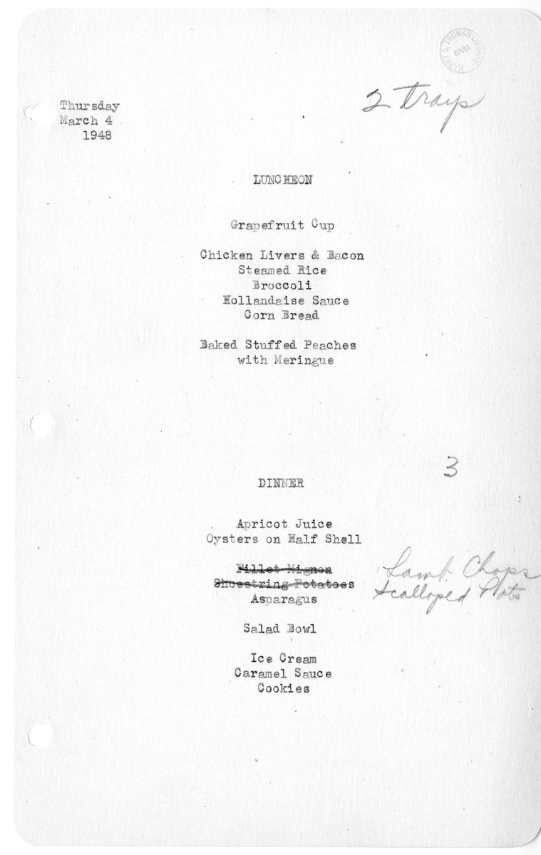 This #MenuMonday in the category of unusual food combinations, what do we think of the first course with dinner, apricot juice and oysters on the half-shell? catalog.archives.gov/id/7583186