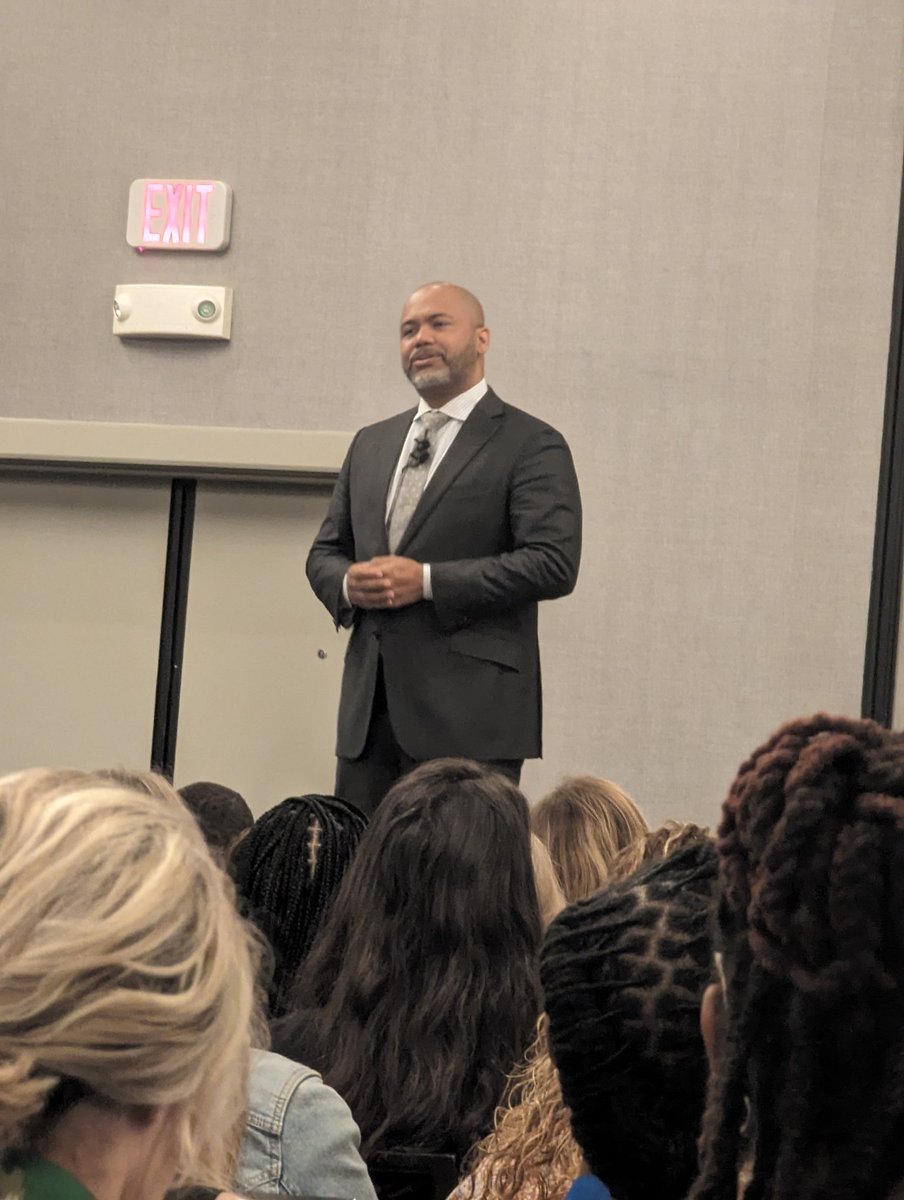 Just heard @ManuelScott's powerful keynote at @nyarconference on the Power of One. His message resonates deeply: If I can help somebody, then my living won't be in vain. Truly inspiring start to the conference!' #PowerOfOne #Resilience @FaleshaReynolds @jrader44 @AntonioMattox2