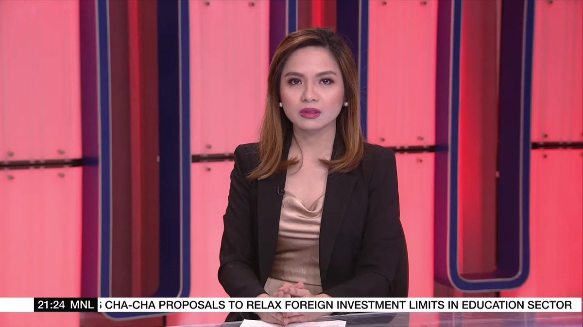 Wow Sikat!!!

@LyzaAquinoDZMM made her ANC anchoring debut on #TheWorldTonight.
