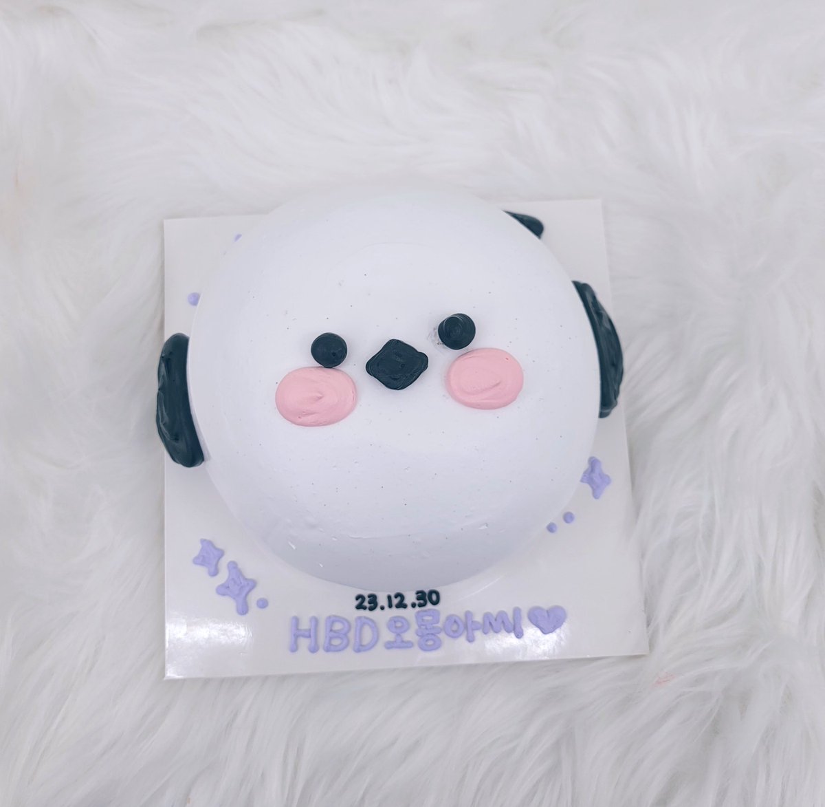 헉..! 지인 최애캐도 주문해보고 싶었는데🥹,,
그래도 한 번 최애에게 좋은 기억을 심어줄 수 있게
잽싸게 주문할 수 있어 너무 기뻤어요,,
만약에, 담에 여유가 되어 다시 돌아오시게 된다면
그때도 꼭 주문 넣고싶어요..!! 정말 감사했어용🥰