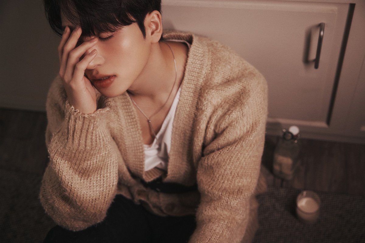IST_THEBOYZ's tweet photo. THE BOYZ(더보이즈) [PHANTASY] Pt.3 Love Letter Write ver. #Memory Concept Photo

📝 2024.3.18 6PM Release

#THEBOYZ #더보이즈 #PHANTASY #Love_Letter https://t.co/CsFWoZIDfW