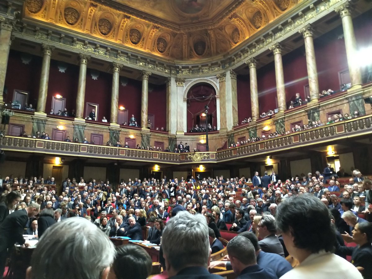 Aujourd'hui au Congrès à Versailles, je voterai en faveur de l'inscription dans la Constitution du droit à l'IVG. C'est une avancée majeure pour les femmes et une protection juridique supplémentaire dans l'accès à l'IVG pour toutes. #IVGDansLaConstitution #IVG #Versailles