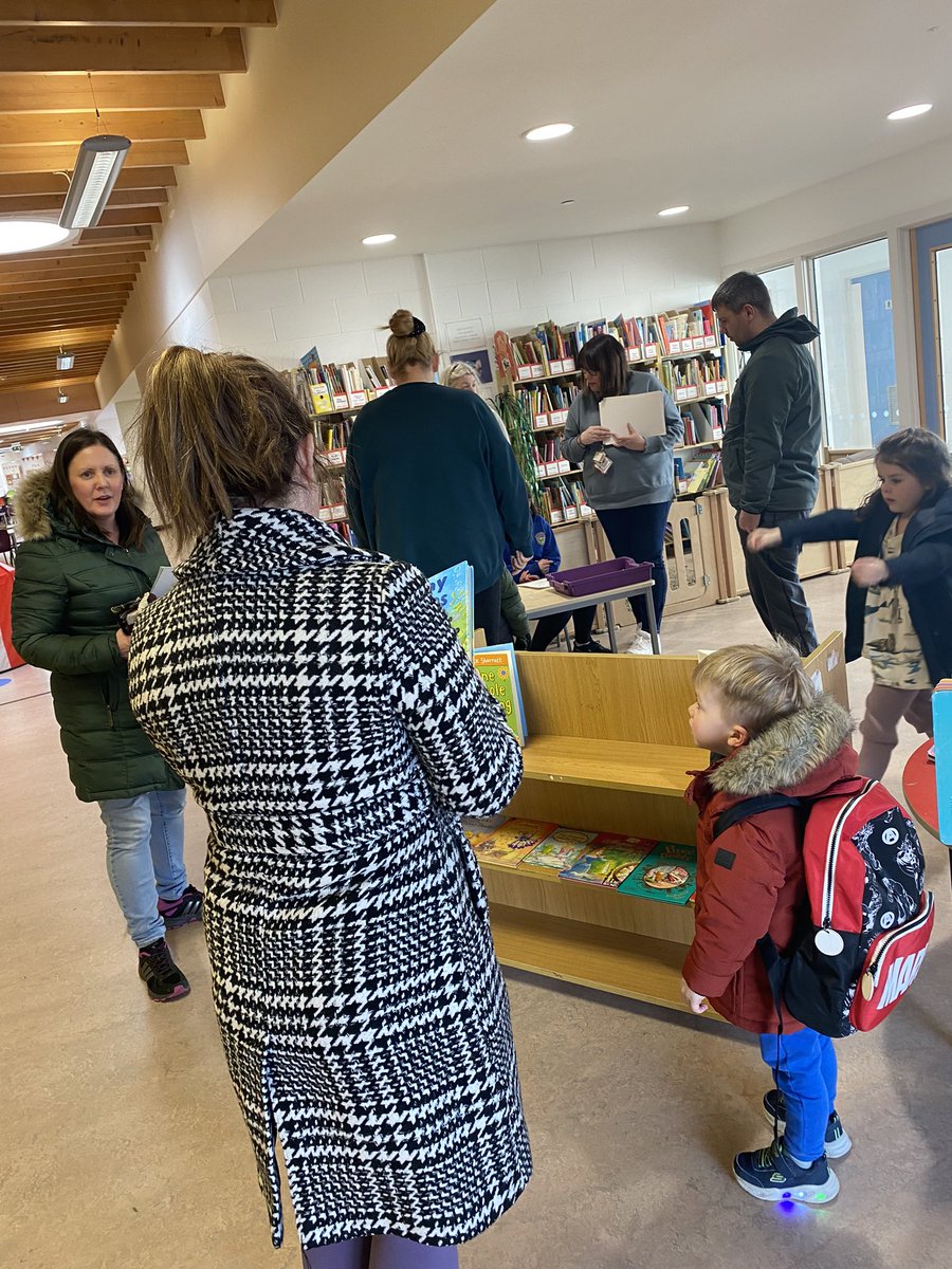 Clovenfords Primary School (@clovenfords_ps) on Twitter photo Lovely to see so many parents and their child choosing their next book to support our ELC Winter Reading Challenge. Our fantastic P6 librarians were on hand to record the books coming in and out. Happy reading! <a href="/SBCEducation1/">SBC Education</a> <a href="/SBCEquity1/">Scottish Borders Council Equity</a> <a href="/SBCLiteracy/">LiteracySBC</a> <a href="/SBCEarlyYears/">SBCEarlyYears</a> Lovely to see so many parents and their child choosing their next book to support our ELC Winter Reading Challenge. Our fantastic P6 librarians were on hand to record the books coming in and out. Happy reading! <a href="/SBCEducation1/">SBC Education</a> <a href="/SBCEquity1/">Scottish Borders Council Equity</a> <a href="/SBCLiteracy/">LiteracySBC</a> <a href="/SBCEarlyYears/">SBCEarlyYears</a>