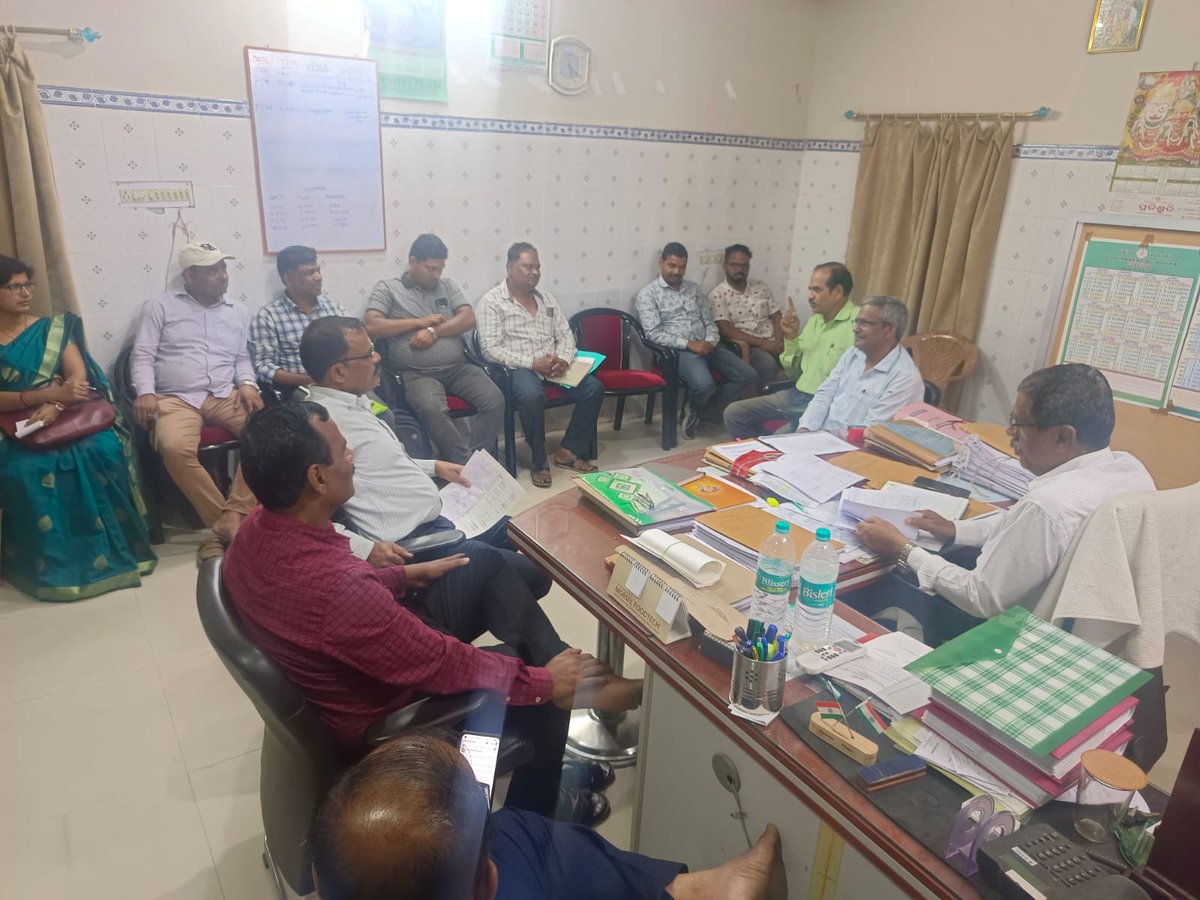 Convergence meeting of ARD officials on IFS &amp; RAD at O/O the CDVO Balasore under chairmanship of CDVO Balasore in presence of CDAO and PD watershed Balasore
<a href="/CMO_Odisha/">CMO Odisha</a> <a href="/Naveen_Odisha/">Naveen Patnaik</a> <a href="/MoSarkar5T/">MoSarkar 5T</a> <a href="/rajaaswain/">Ranendra Pratap Swain</a> @farddept <a href="/dahvsodisha/">Directorate of AH&VS Odisha</a> <a href="/OVSA_ODISHA/">ODISHA VETERINARY SERVICE ASSOSCIATION</a> <a href="/DBalasore/">Collector & DM Balasore</a>