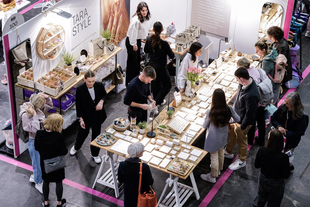 From March 15-17, you can discover exclusive furniture, fashion, and jewellery in a world of unique design at BLICKFANG Basel. 🪡✨ With over 130 independent labels from Switzerland and Europe, it's a design lover's paradise! 🫶🏻 #thisisbasel More info: basel.com/en/events-cale…