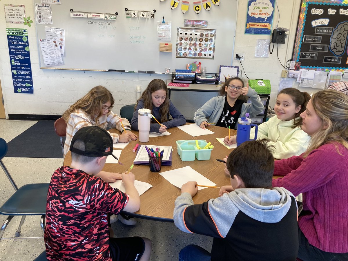 Ms. Browne’s and Ms. Williams’s 4th Grade ELA students practicing their skills in their Literacy Centers. <a href="/missbrowne38/">Cecelia Browne</a> <a href="/Miss_Williams__/">Miss Williams</a> #HAYNation