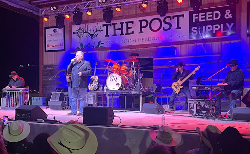 Thank you to #ThePostFeedandSupply for a great show this weekend in Orange Grove, TX. Check out the photos in my news at GeneWatsonMusic.com/news