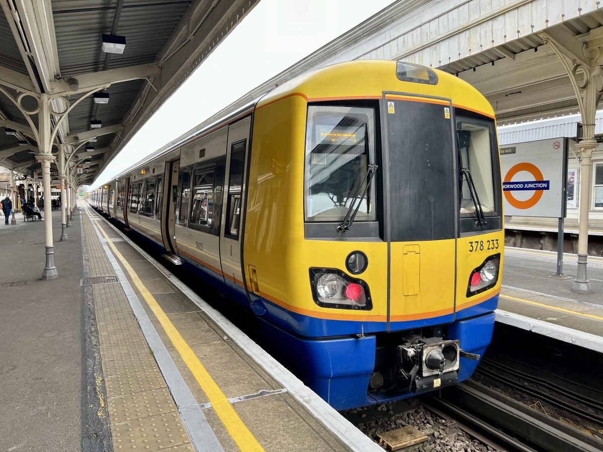 378233 at #NorwoodJunction on the 14.52 to #HighburyandIslington #class378 4/3/24