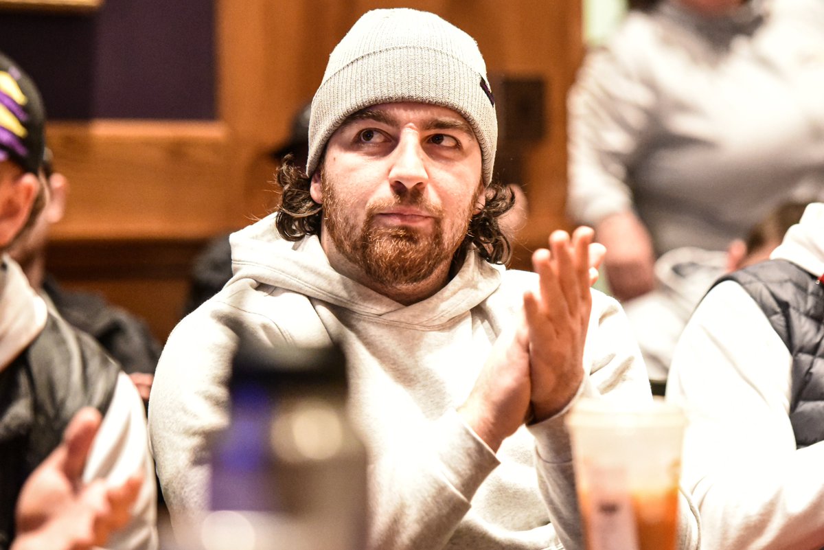 ECSoaringEagles's tweet photo. Sights from around the table as @ElmiraMHKY secures its second NCAA Tournament bid in the last three seasons 👏👏👏

#TogetherWeFly #FightOn4EC #ElmiraProud https://t.co/DrtysTttnF