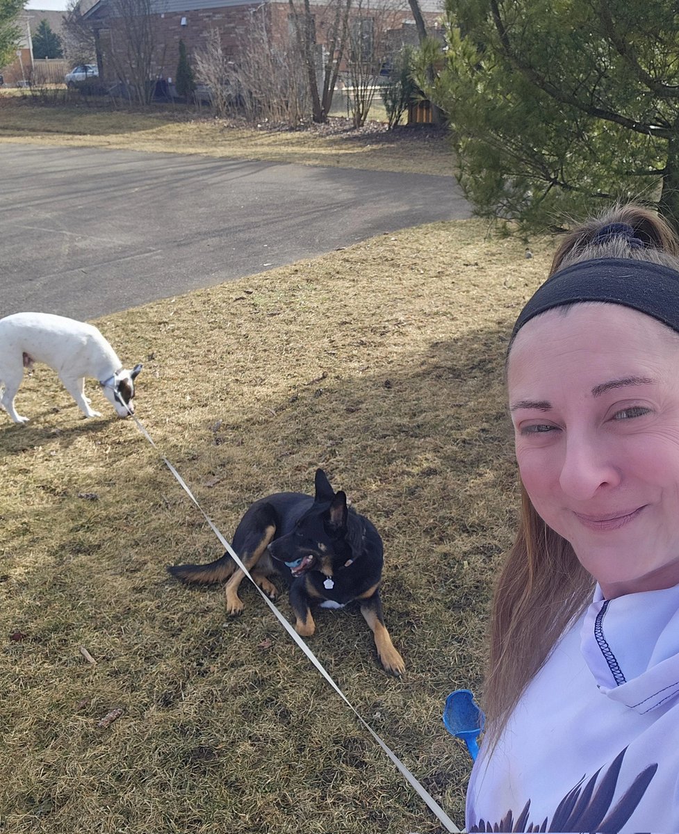 March 4th!! Saw a Robin this morning!! #dogmom #parktime #playoutside