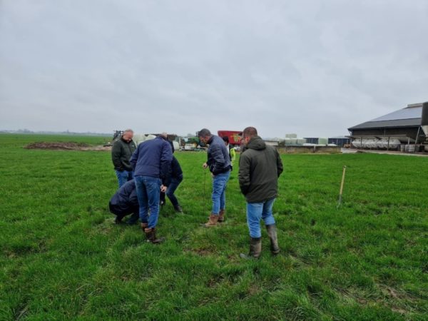 Collectief Rivierenland heeft zijn eerste studiegroep opgericht: Duurzaam Bodembeheer, en er gaan er nog meer volgen!  Lees meer: collectiefrivierenland.nl/eerste-bijeenk…

#bodem #landschap #natuur #boeren